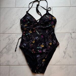 Title Nine Impossible One Piece Swimsuit Black Womens Size Large
